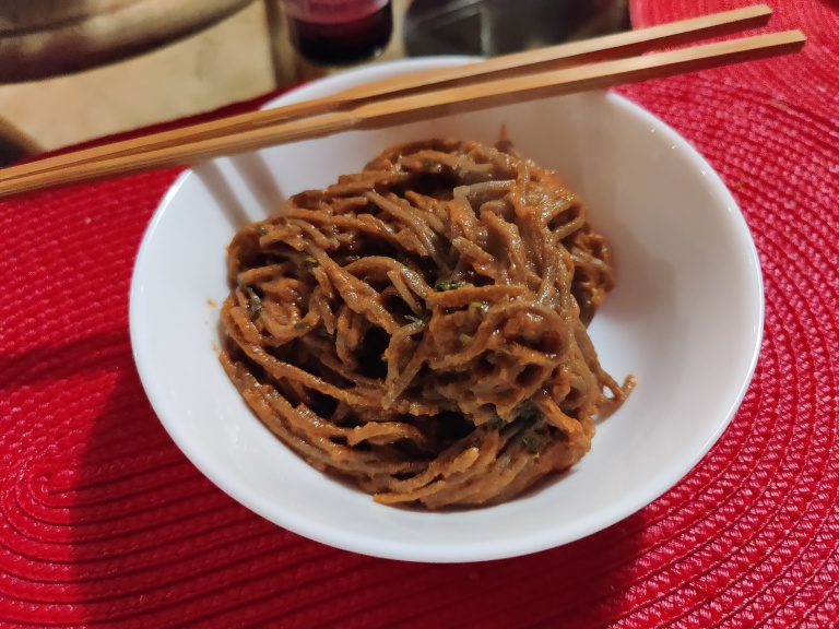 noodles cu miso si rosii