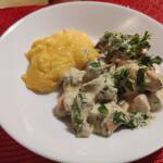 pui cu ciuperci si smantana