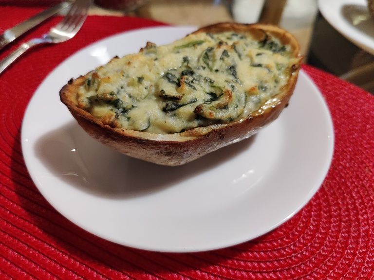 cartofi umpluti cu gorgonzola