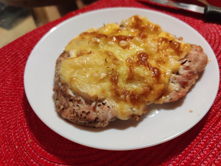 piept de pui la cuptor cu ceapa
