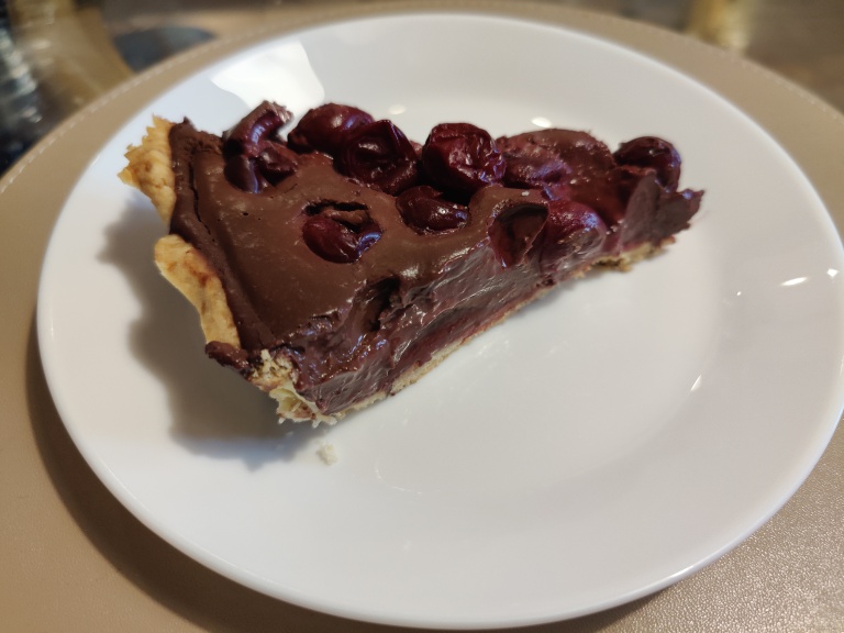 tarta cu ciocolata visine si rodie