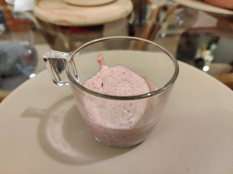 mousse de capsuni