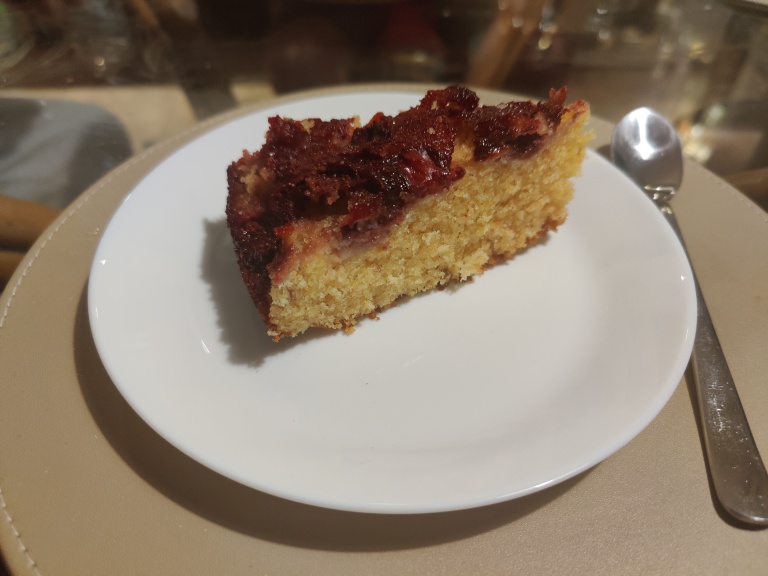prajitura cu malai si capsuni