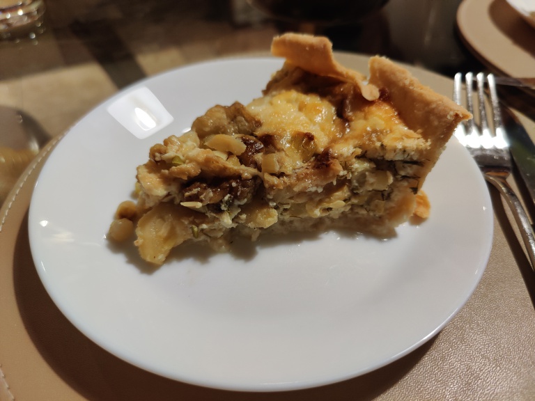 tarta cu vinete si branza