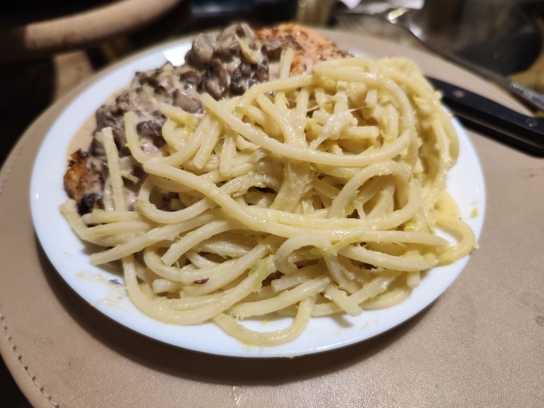 spaghetti cu sparanghel