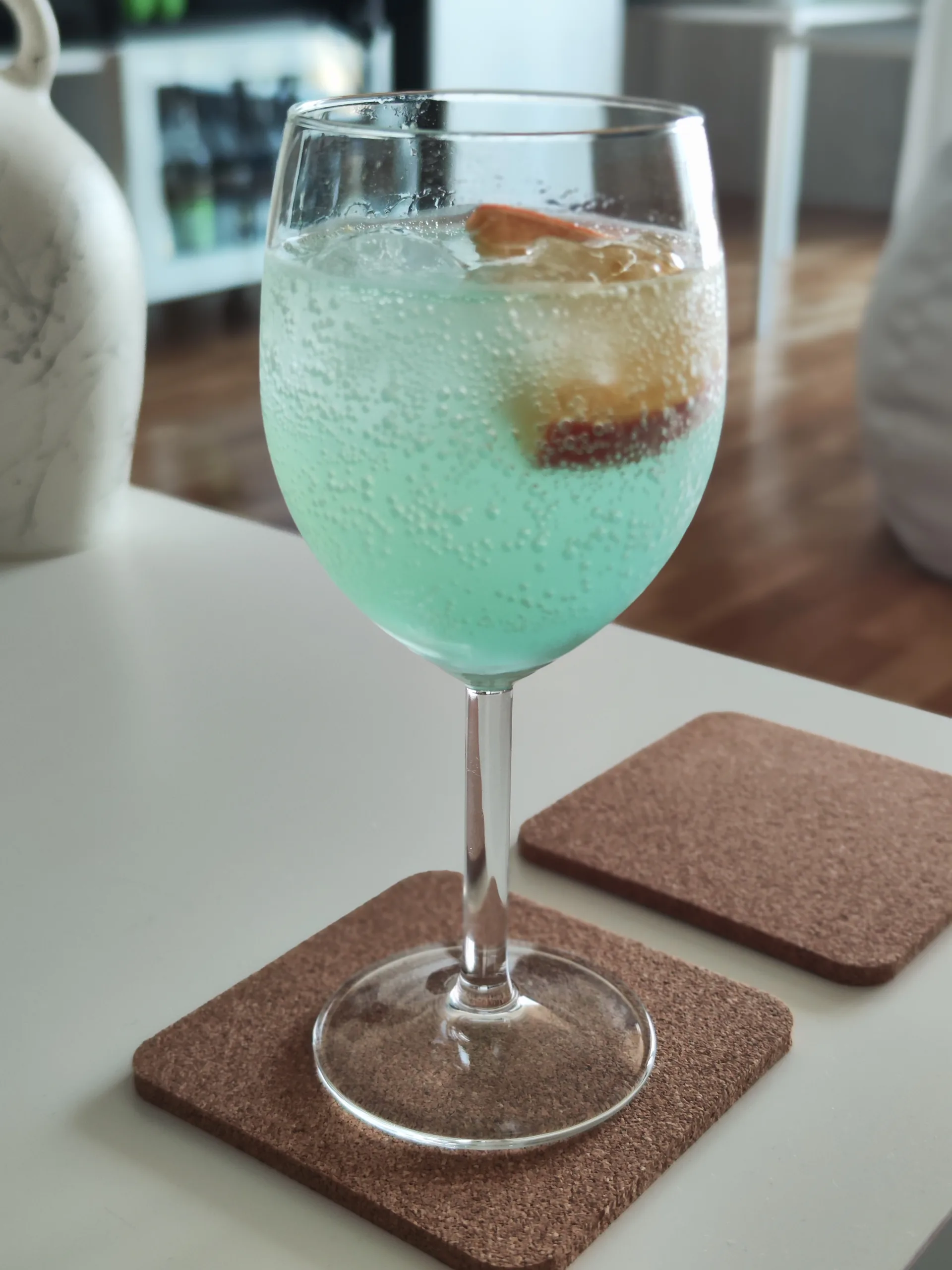 hpnotiq spritz