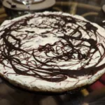 Tarta cu branza dulce si gem de caise