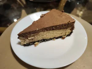 tarta cu ciocolata si unt de arahide