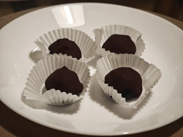 Bomboane de oreo cu ciocolata