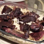 Pastrama de oaie cu orez la cuptor