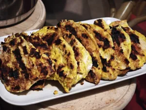 Pui marinat in curry