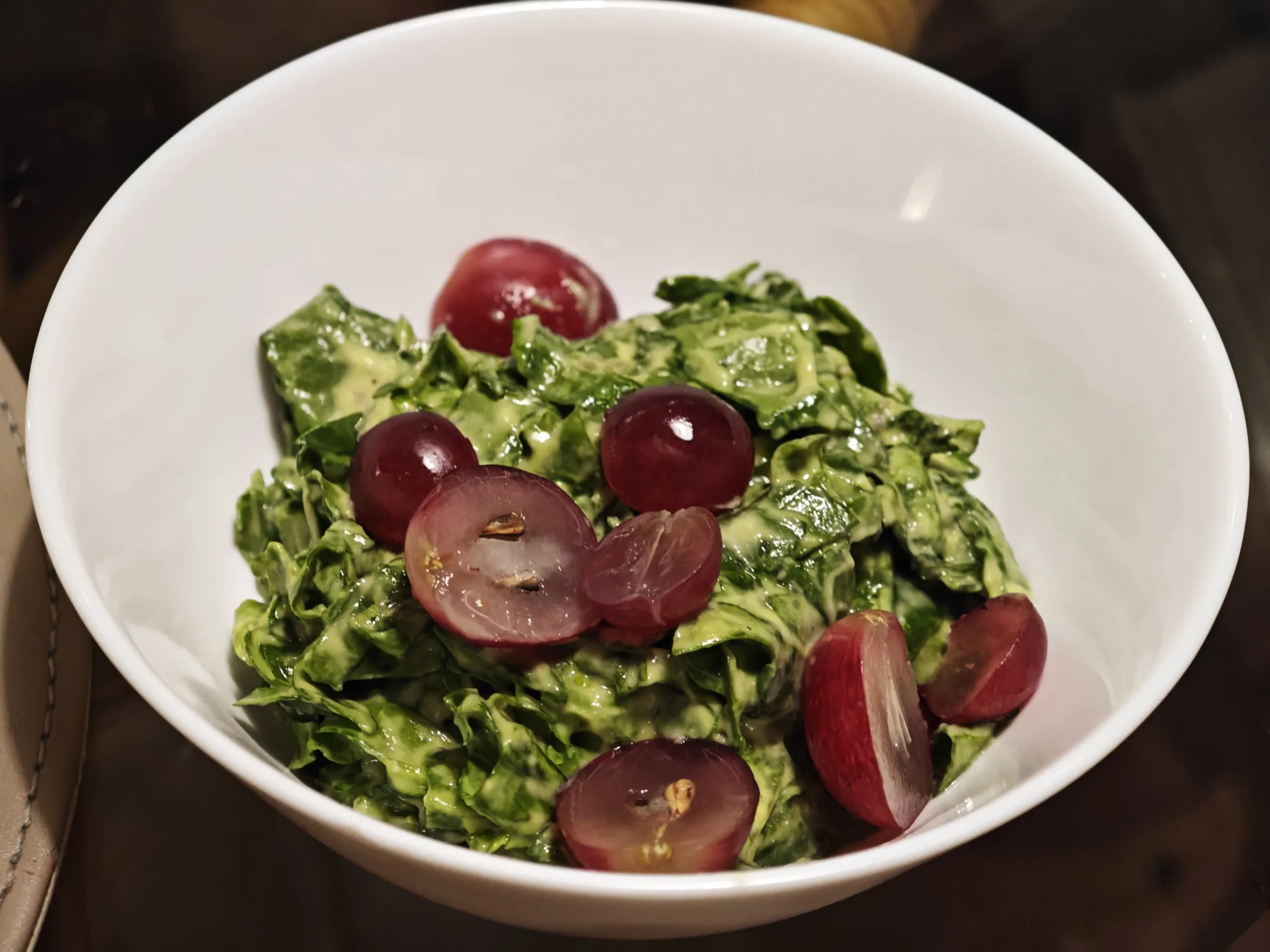 Salata de spanac cu avocado