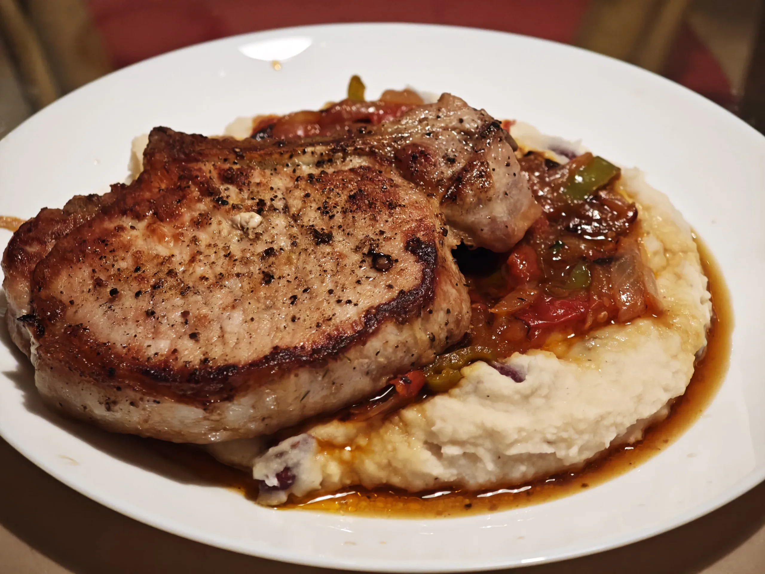 Cotlet de porc cu piure de fasole