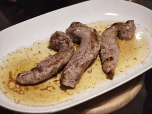 Muschiulet de miel in sos de coniac