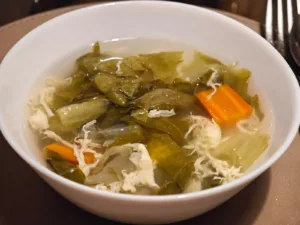 Ciorba rece de salata