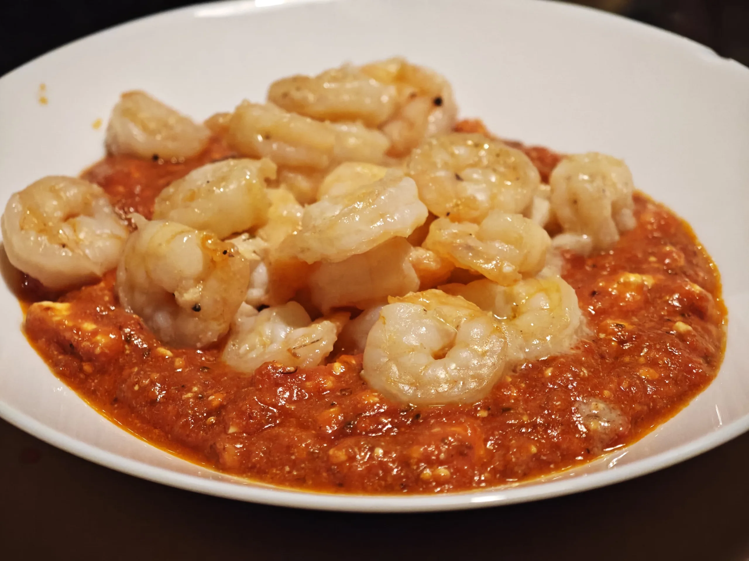 Creveti saganaki