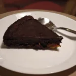 Tarta de ciocolata cu dulceata de portocale