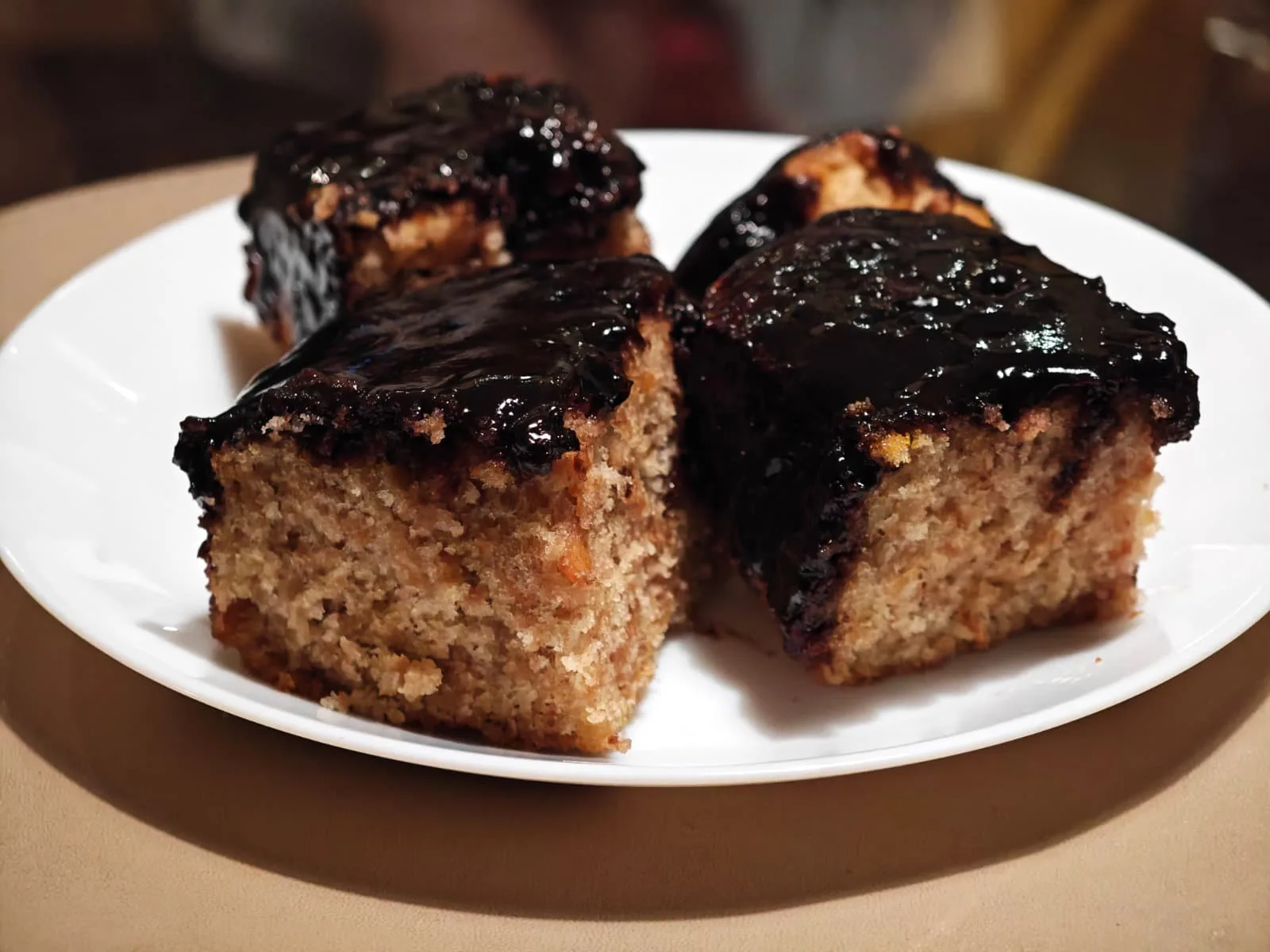 Prajitura cu mere si ciocolata