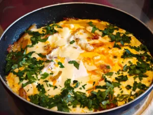 Cartofi cu oua si bacon