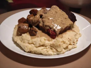 Pastrama cu sos madeira