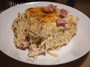 Spaghetti cu Sos Alfredo la Cuptor