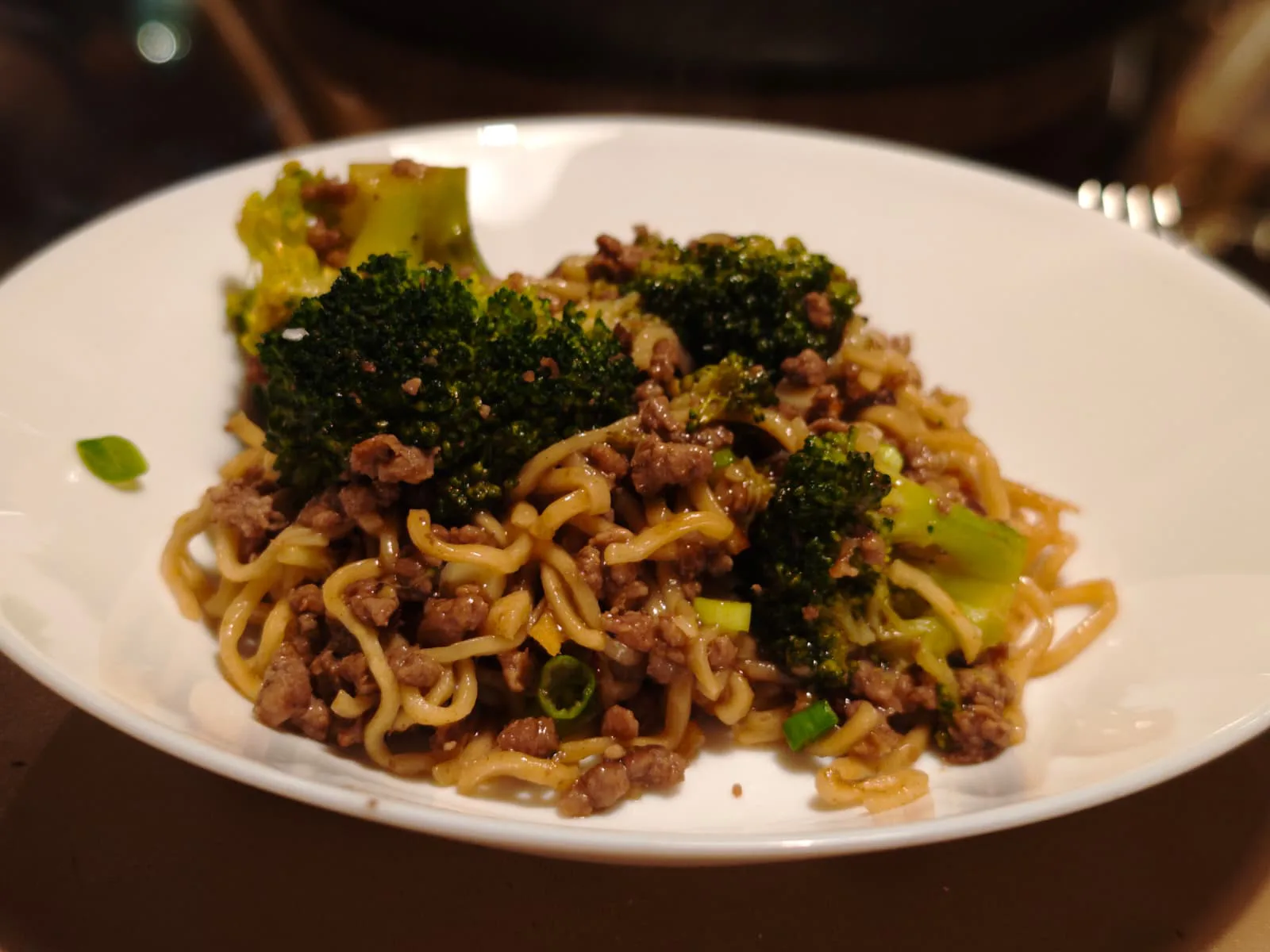 Vita cu brocoli si noodles