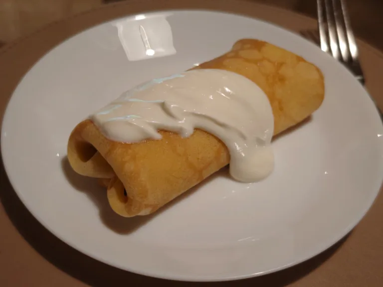 Clatite ardelenesti cu branza