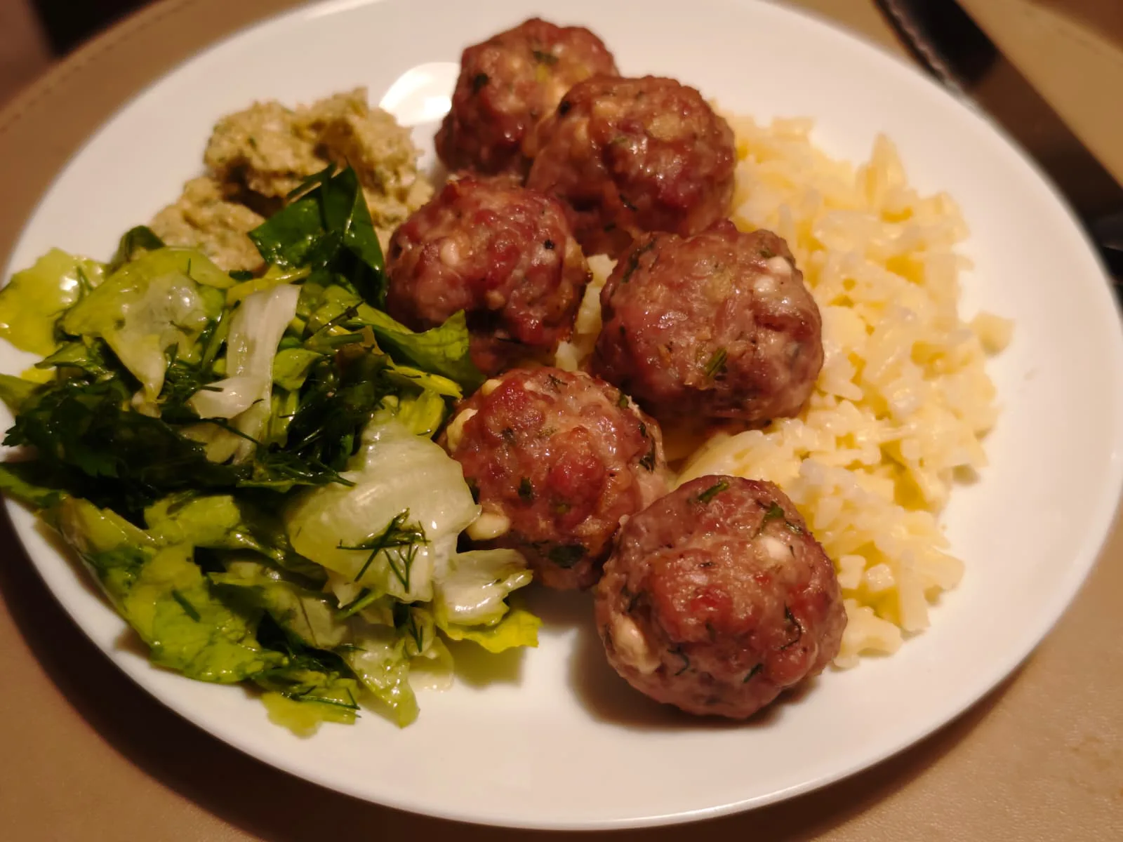 Chiftelute de curcan cu feta