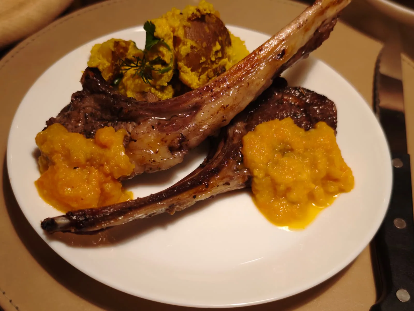 Cotlete de berbecut la cuptor