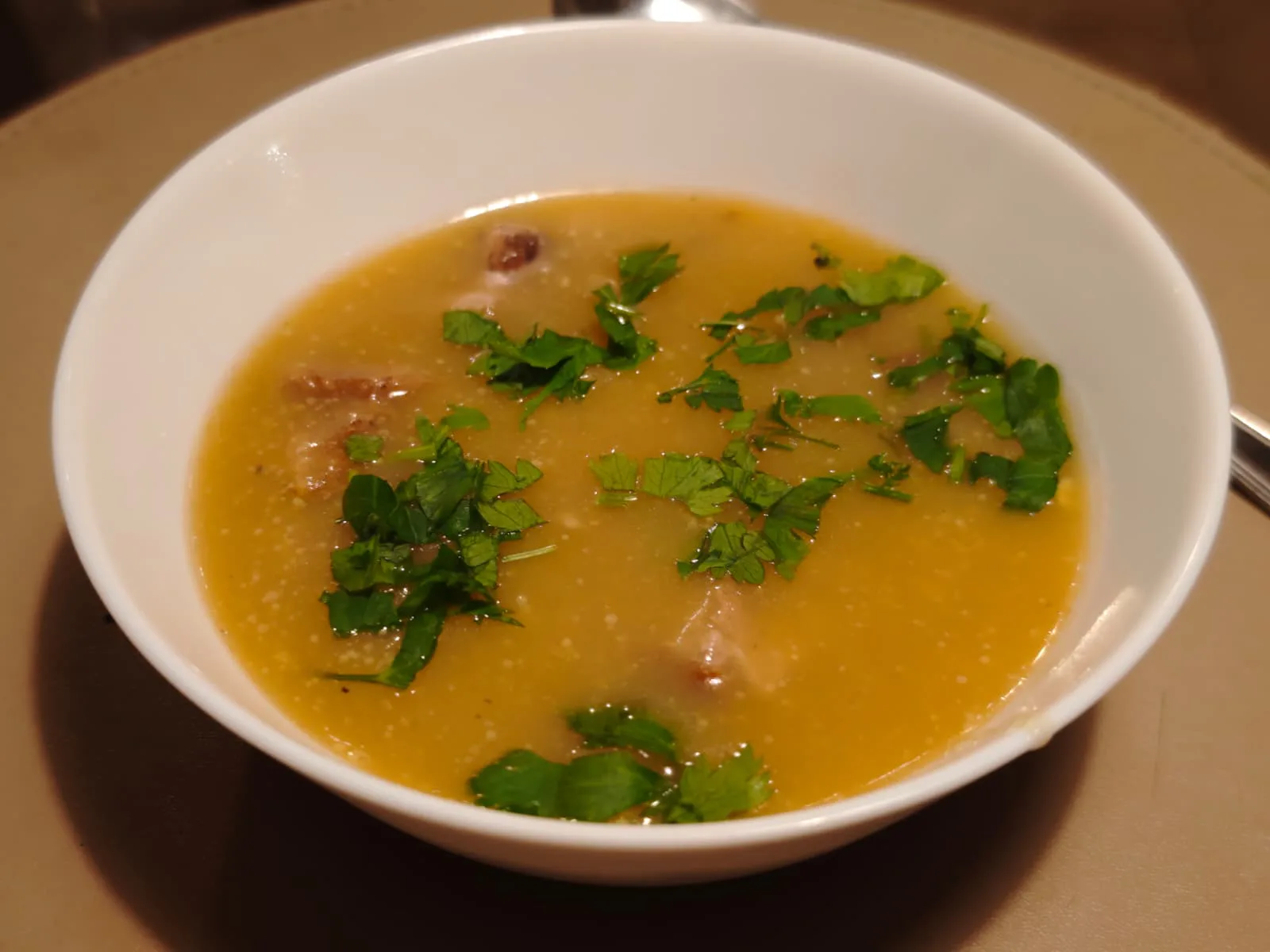 Supa crema de telina si ghimbir cu curcan