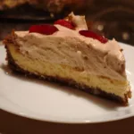 Cheesecake de ciocolata alba cu spuma de capsuni