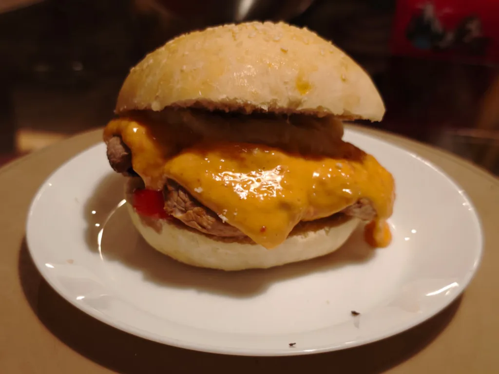 Pucioasa cheesesteak