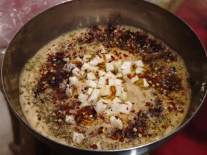 Humus cu Haloumi