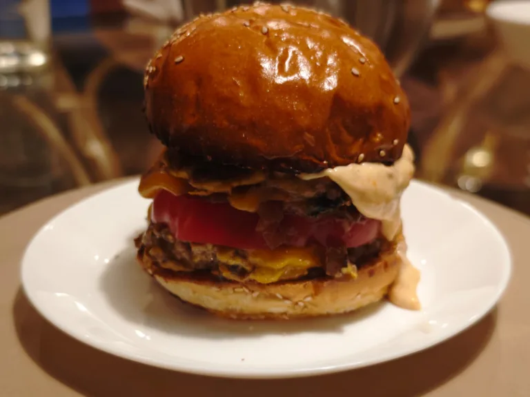 In-n-out double double burger