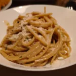 Carbonara cu confit de usturoi
