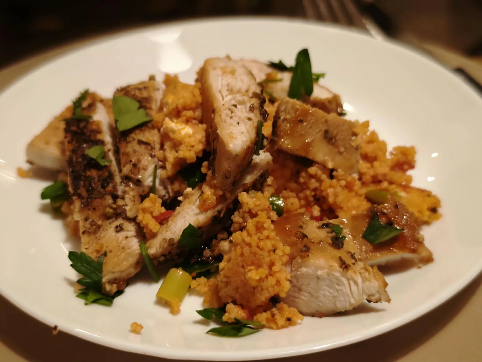 Pui cu bulgur si rosii
