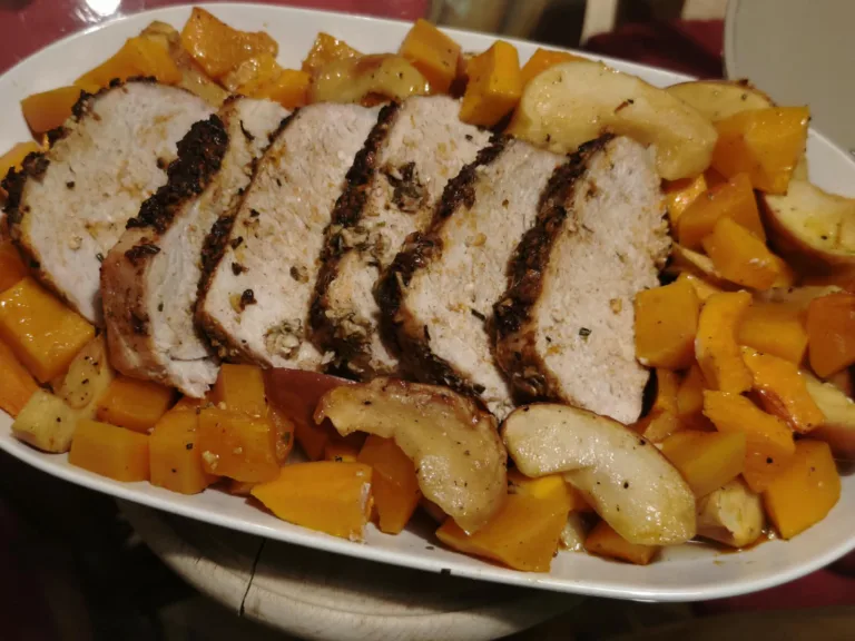 Muschi de porc cu dovleac si mere