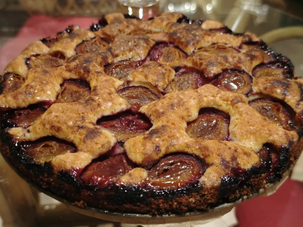 Plum torte