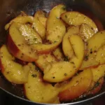 Salata de nectarine marinate