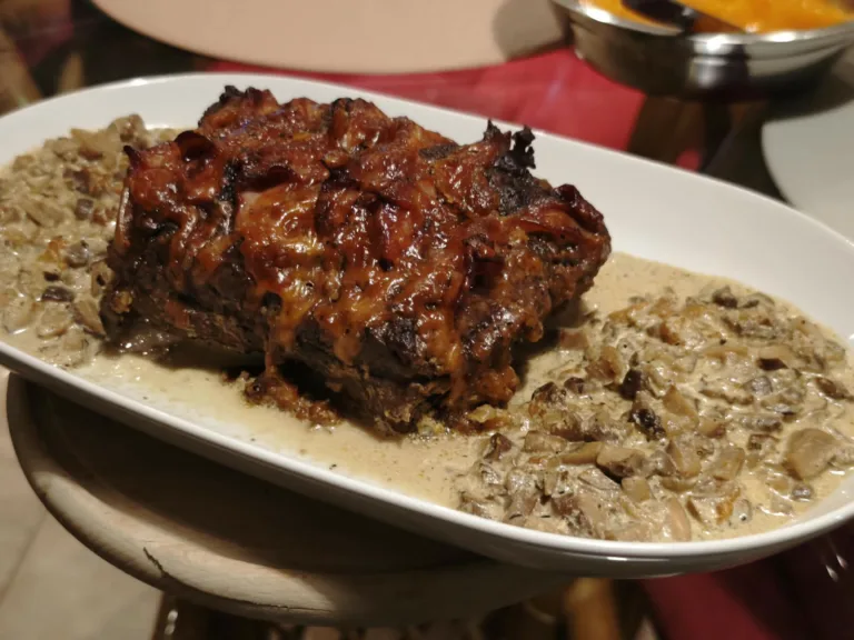 Vrabioara impanata cu bacon si cascaval